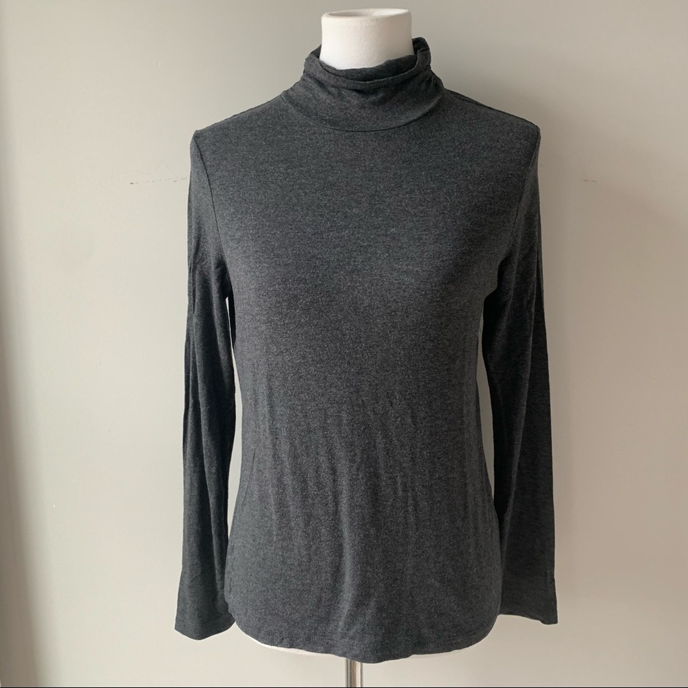 Lea & Nicole Gray Rooching Long Sleeve Turtleneck Size Medium